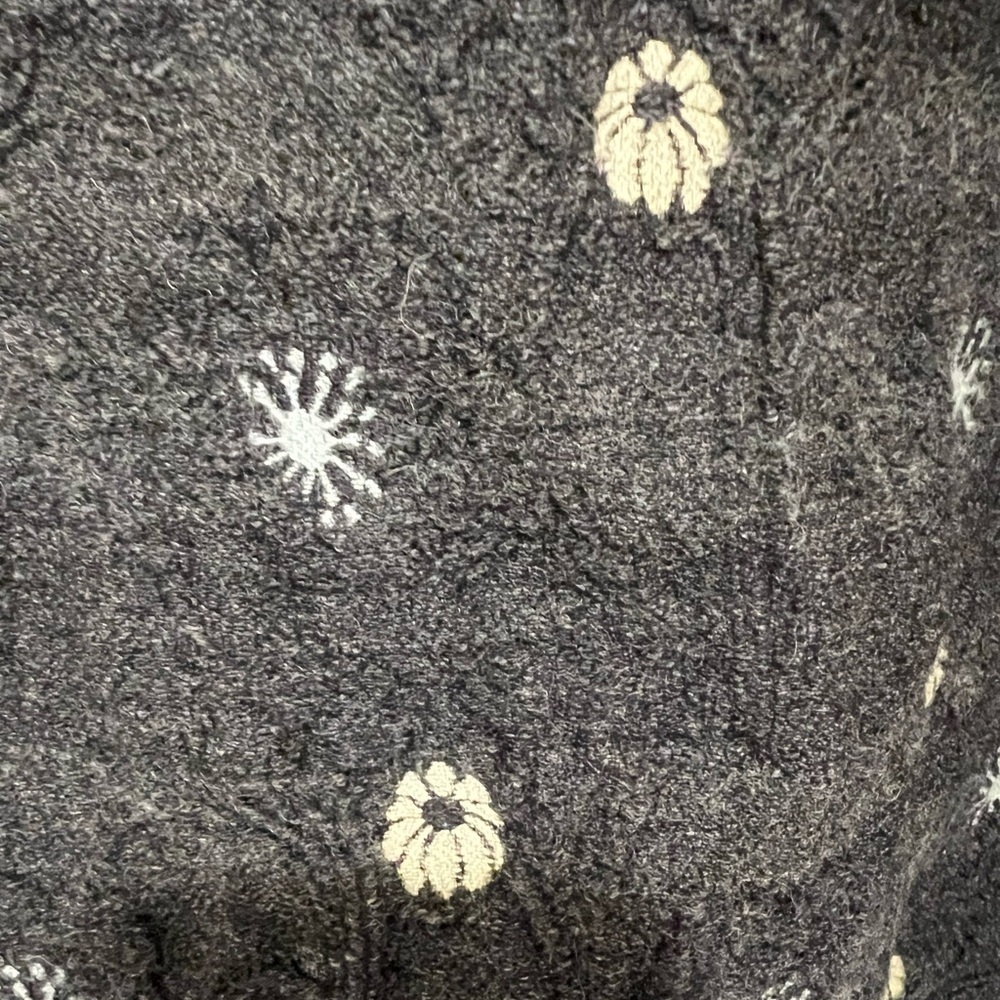 Emporio Armani Gray Skirt with White Floral Accents - Picture 2 of 5